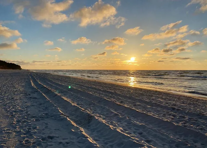 Sloneczne Przyczepy دمبكي