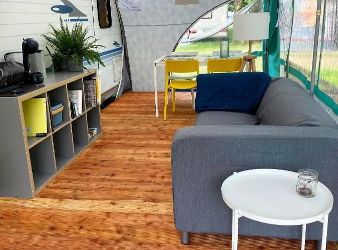 مكان تخييم Sloneczne Przyczepy