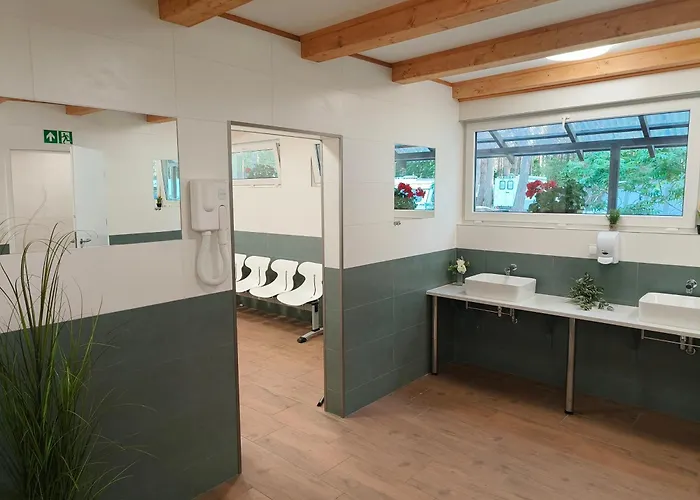 Sloneczne Przyczepy مكان تخييم *